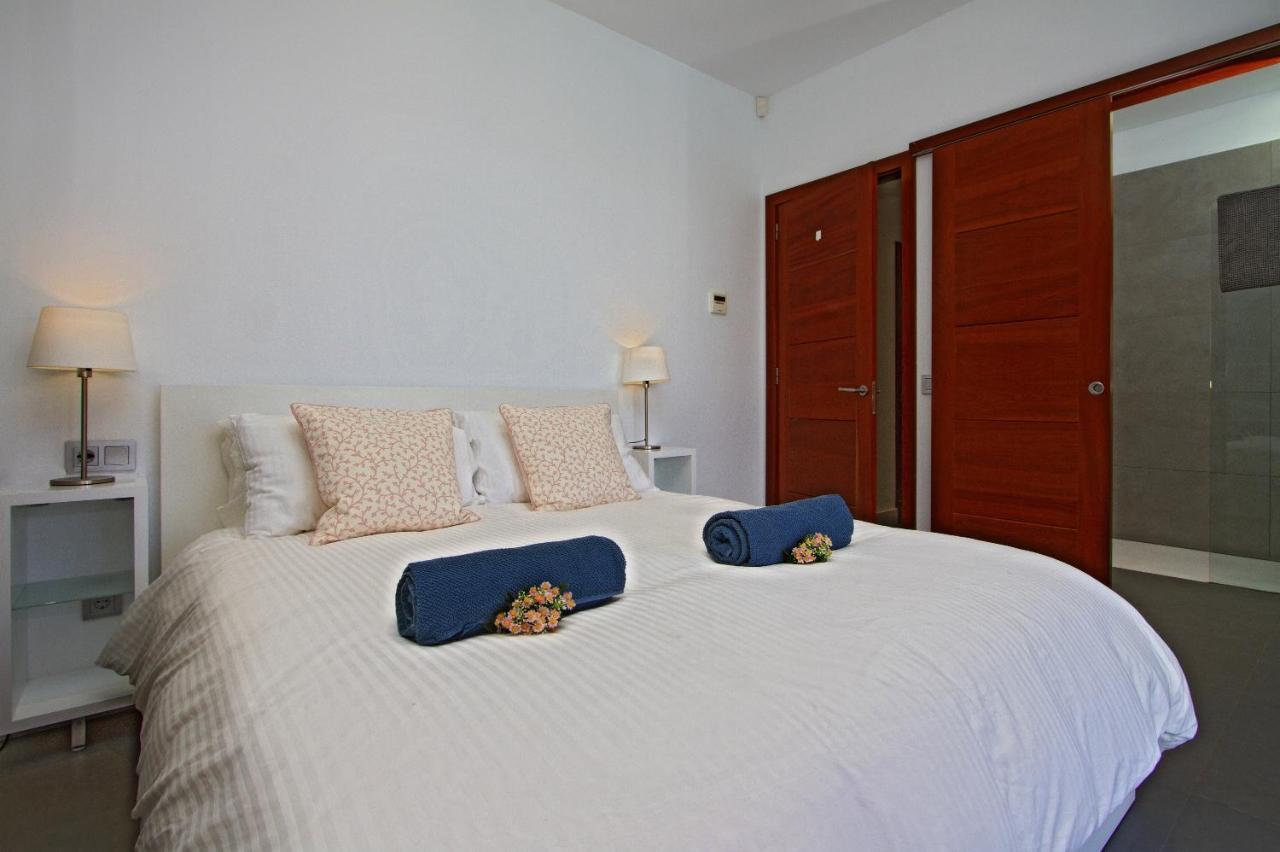 Luxury Los Mojones Villa Short Walk To Old Town Private Heated Pool Villa Los Mojones Angie Puerto Del Carmen ティアス エクステリア 写真